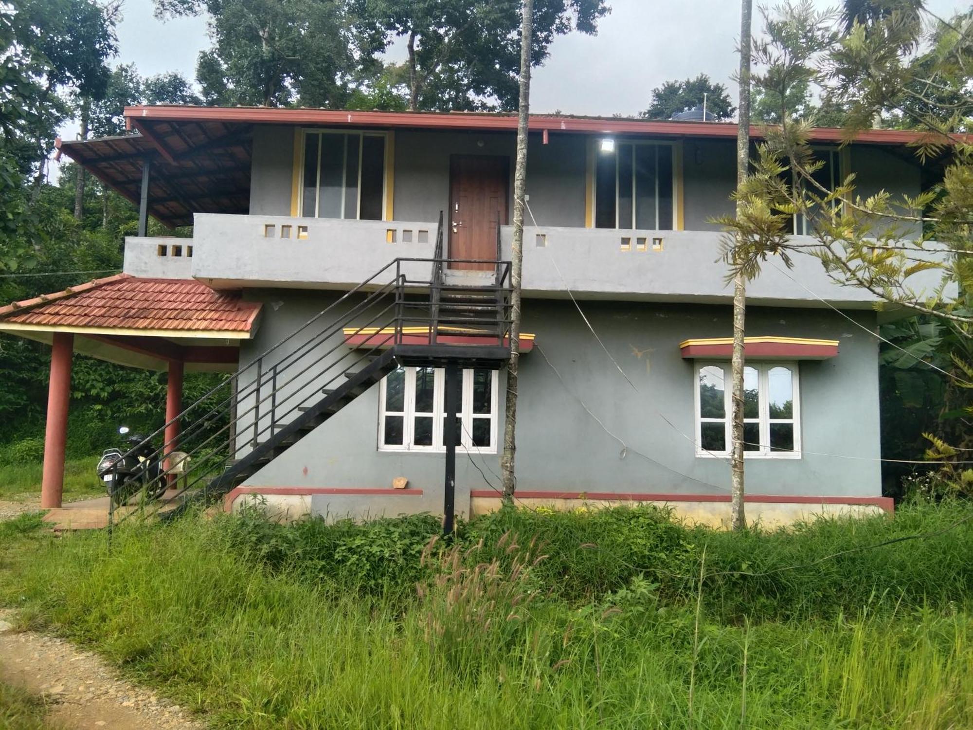 Samz Estate Stay 2Bhk Мадікері Екстер'єр фото
